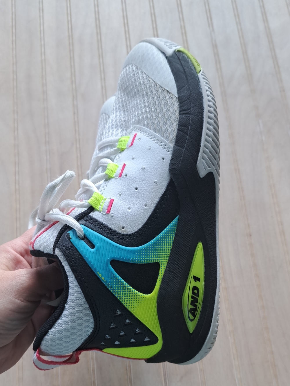 AND1 Takeoff 3.0 Youth Basketball Shoes White Neon Sporty Athletic Size 3Y